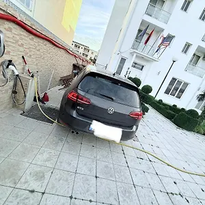 Lakaj Velipoje