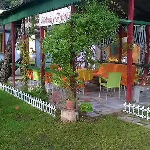 Alloggio in famiglia Kolonia E Artistave, Velipojë